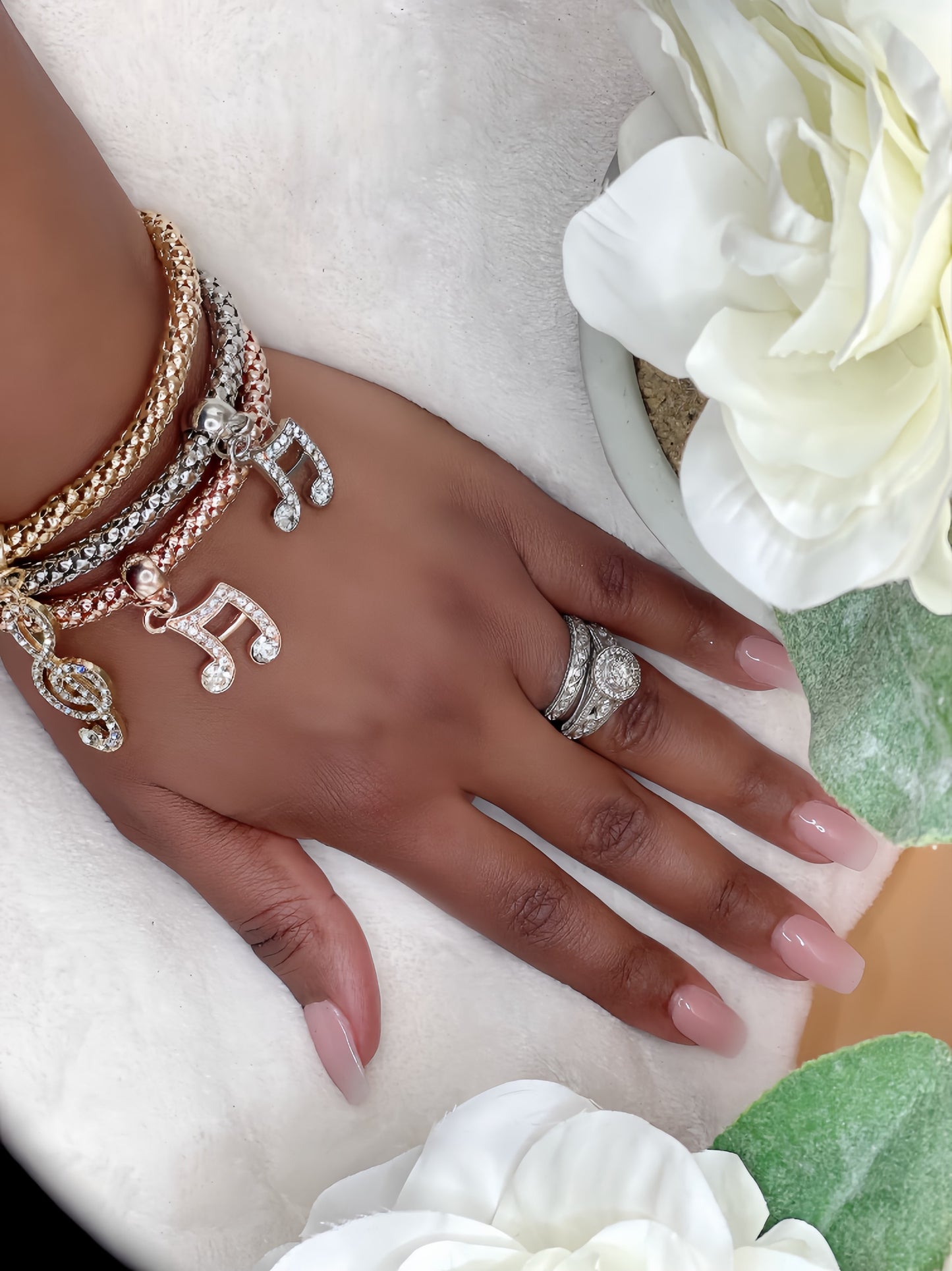 MUSICAL NOTES BANGLE
